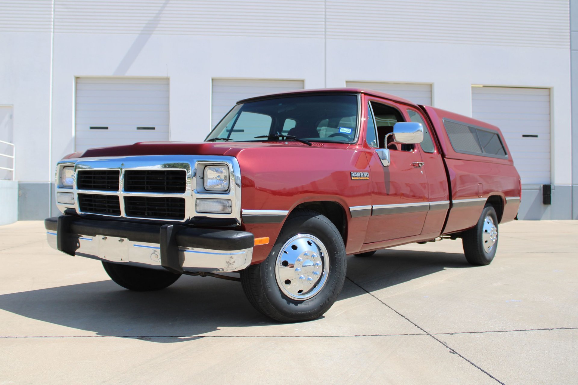 Used 1993 Dodge D/W Truck 250 RWD image 3