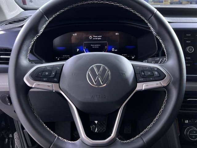 Used 2024 Volkswagen Taos SE image 14