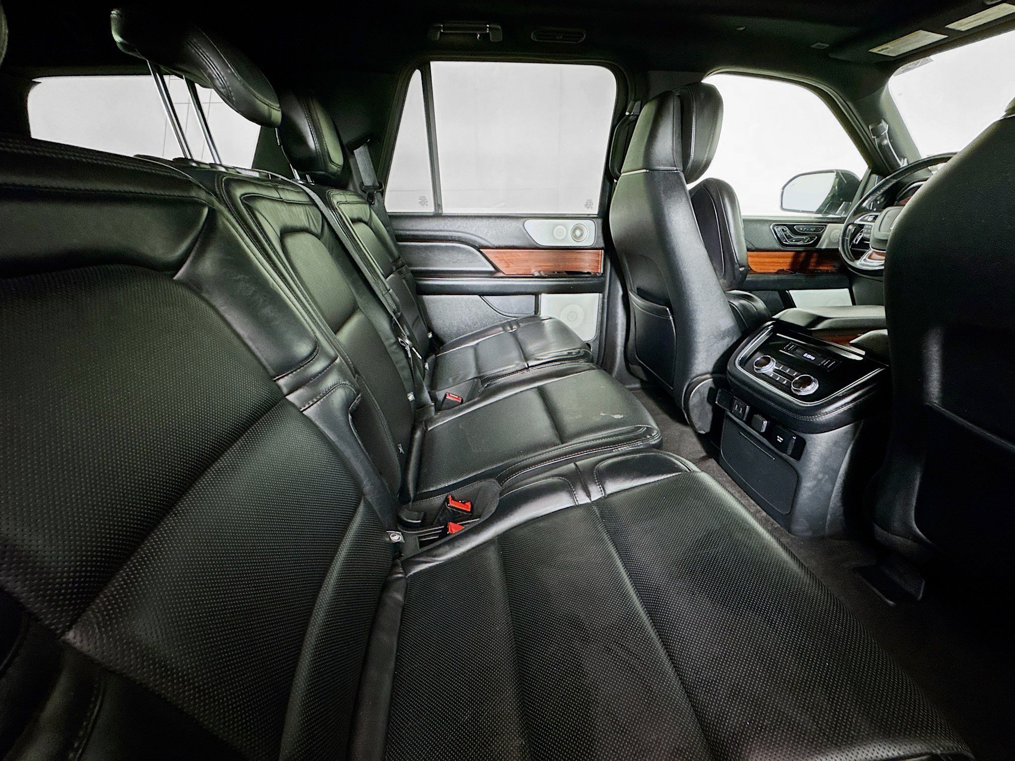 Used 2020 Lincoln Navigator Reserve w/ Luxury Package AWD/4WD image 25