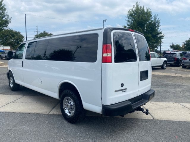 Used 2013 Chevrolet Express 3500 LS RWD image 3