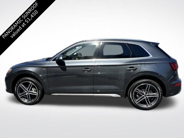 Certified 2023 Audi Q5 e Premium w/ Convenience Package AWD/4WD image 5