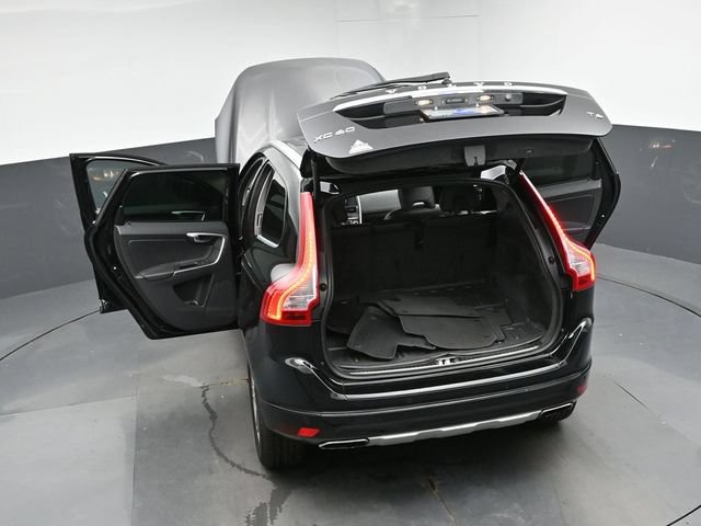 Used 2016 Volvo XC60 T6 w/ Protection Package FWD image 47