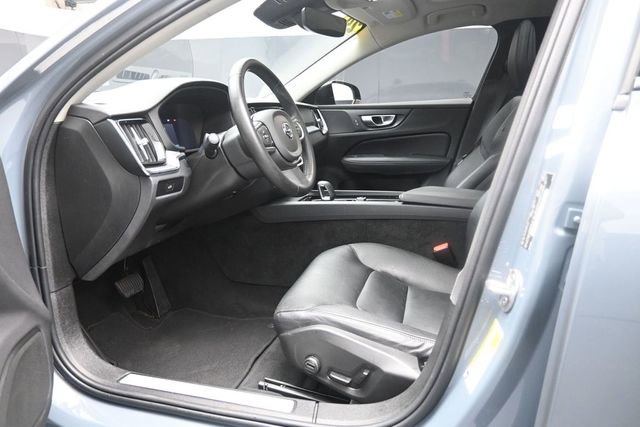 Used 2024 Volvo S60 B5 Core FWD image 17