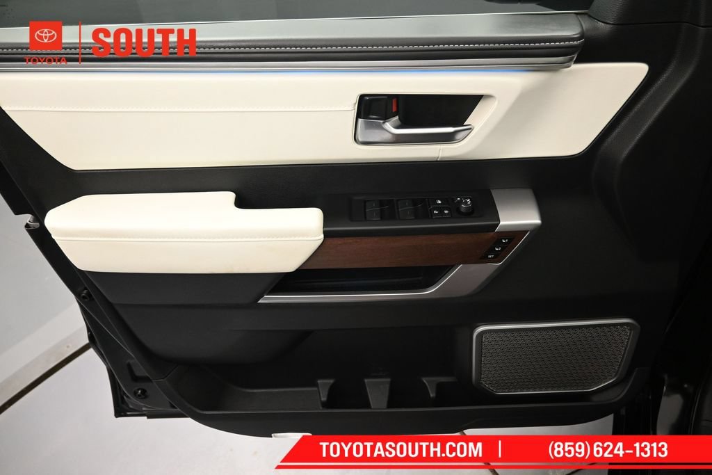 Used 2024 Toyota Sequoia Capstone AWD/4WD image 29