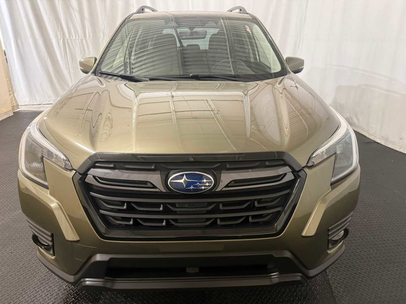 Used 2023 Subaru Forester Limited image 3