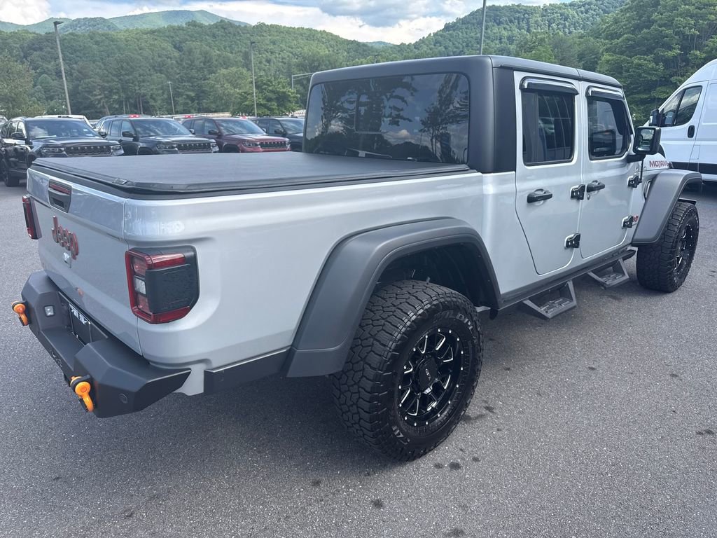 Used 2023 Jeep Gladiator Mojave w/ LED Lighting Group AWD/4WD image 4