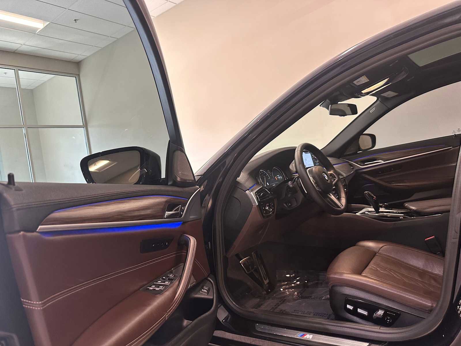Used 2017 BMW 540i xDrive AWD/4WD image 23