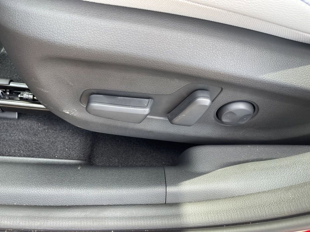 New 2023 Hyundai Kona Limited image 28