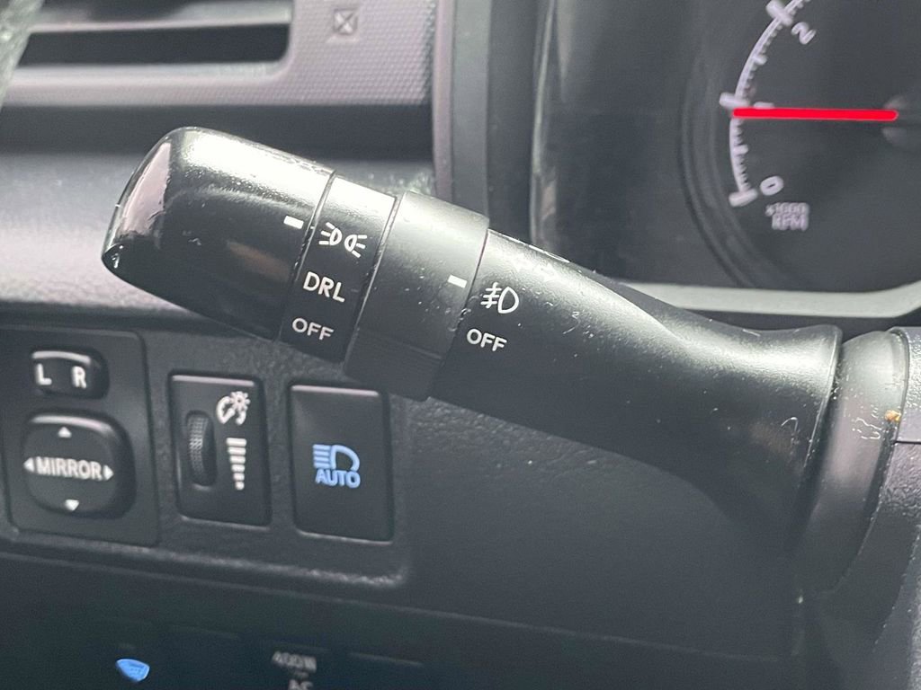 Used 2021 Toyota 4Runner SR5 AWD/4WD image 28