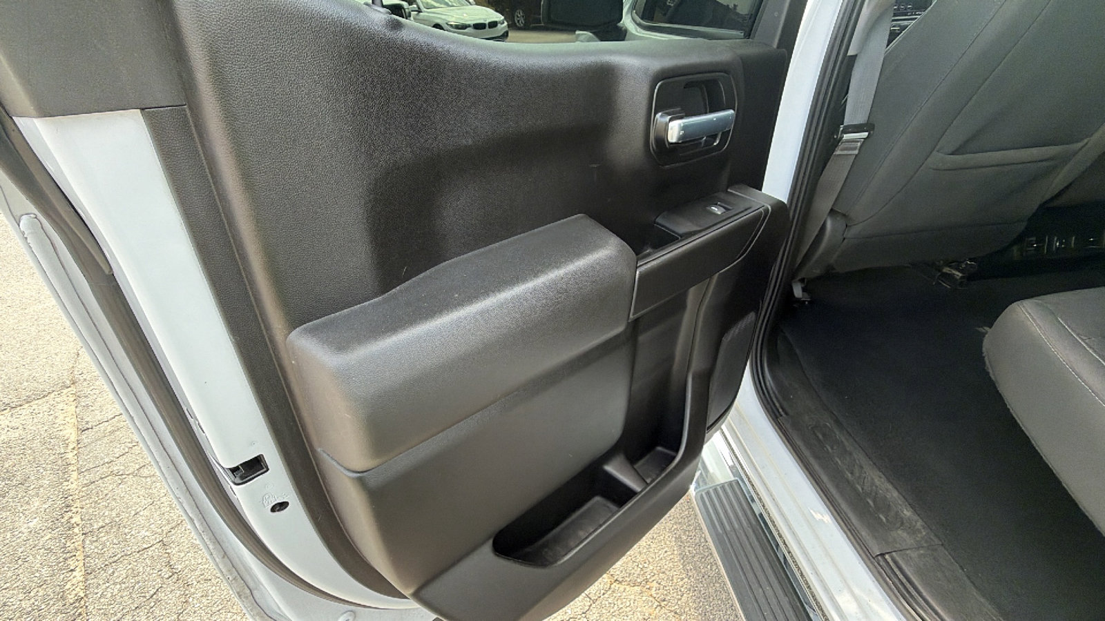 Used 2021 Chevrolet Silverado 1500 LT image 22