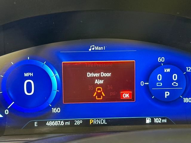 Used 2020 Ford Escape Titanium image 18