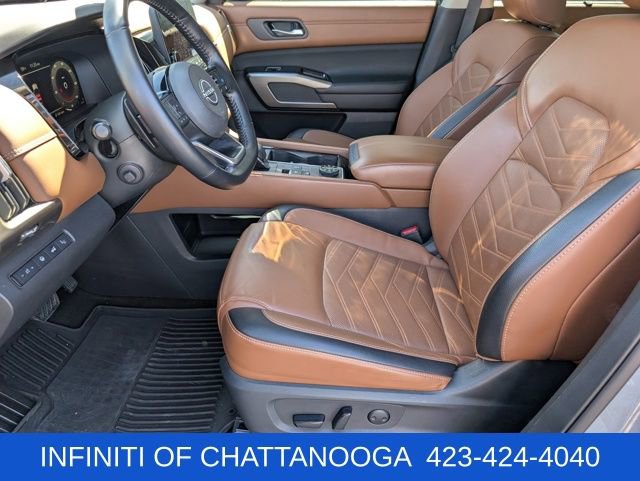 Used 2023 Nissan Pathfinder Platinum w/ Cargo Package image 21