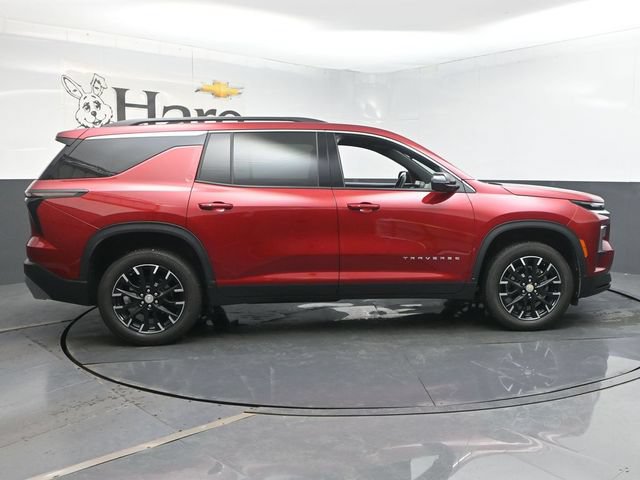 Certified 2025 Chevrolet Traverse LT w/ Sun and Wheel Package FWD image 41
