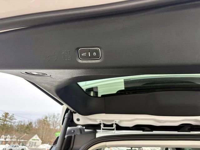 Used 2025 Ford Expedition Max Platinum image 18