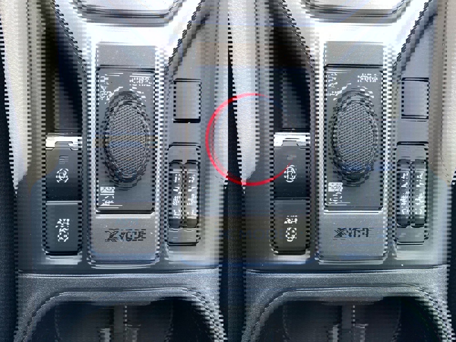 Used 2020 Subaru Forester Premium image 13