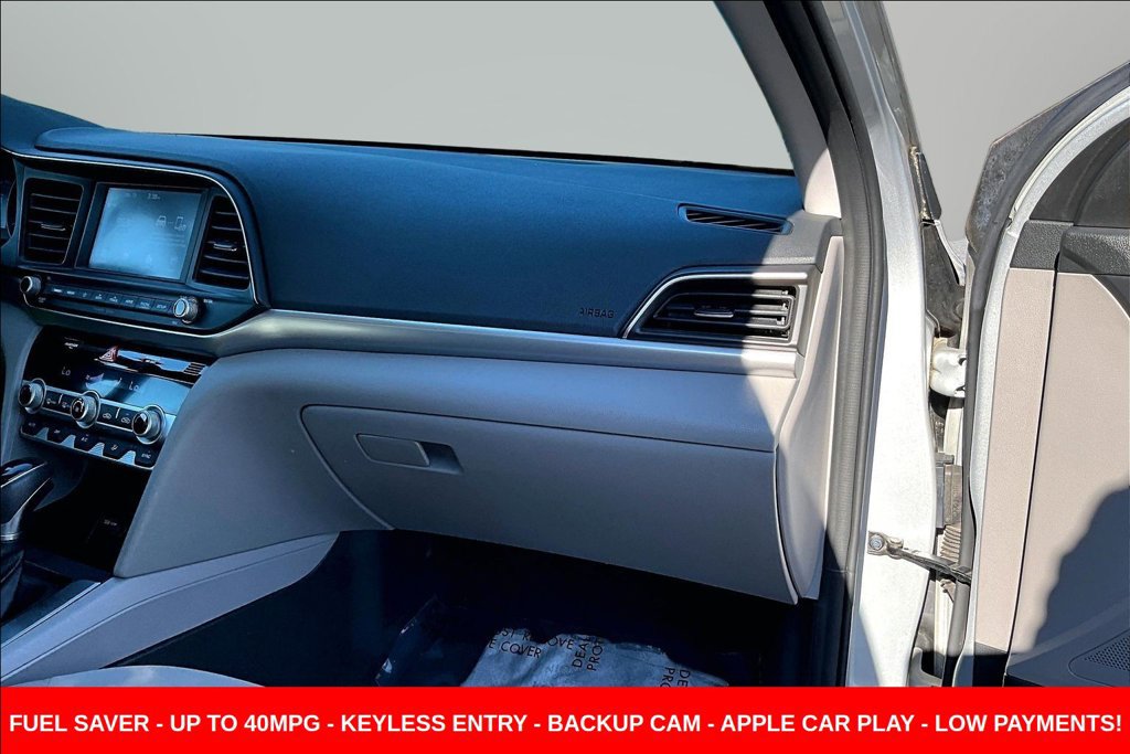 Used 2020 Hyundai Elantra SEL FWD image 29