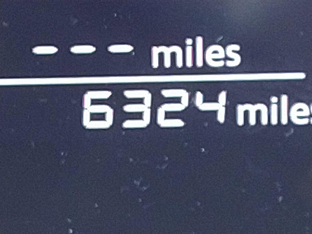 Certified 2025 Nissan Kicks SV image 7