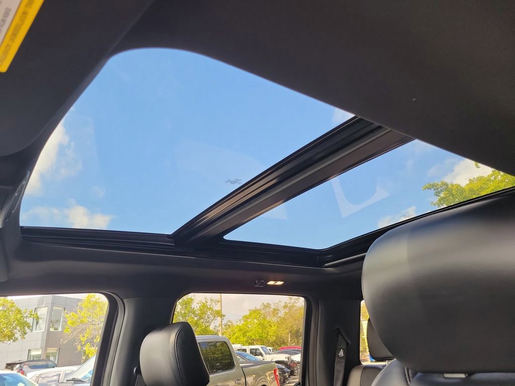 Used 2019 Ford F150 Raptor w/ Equipment Group 802A Luxury image 29