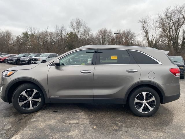 Used 2016 Kia Sorento EX image 4