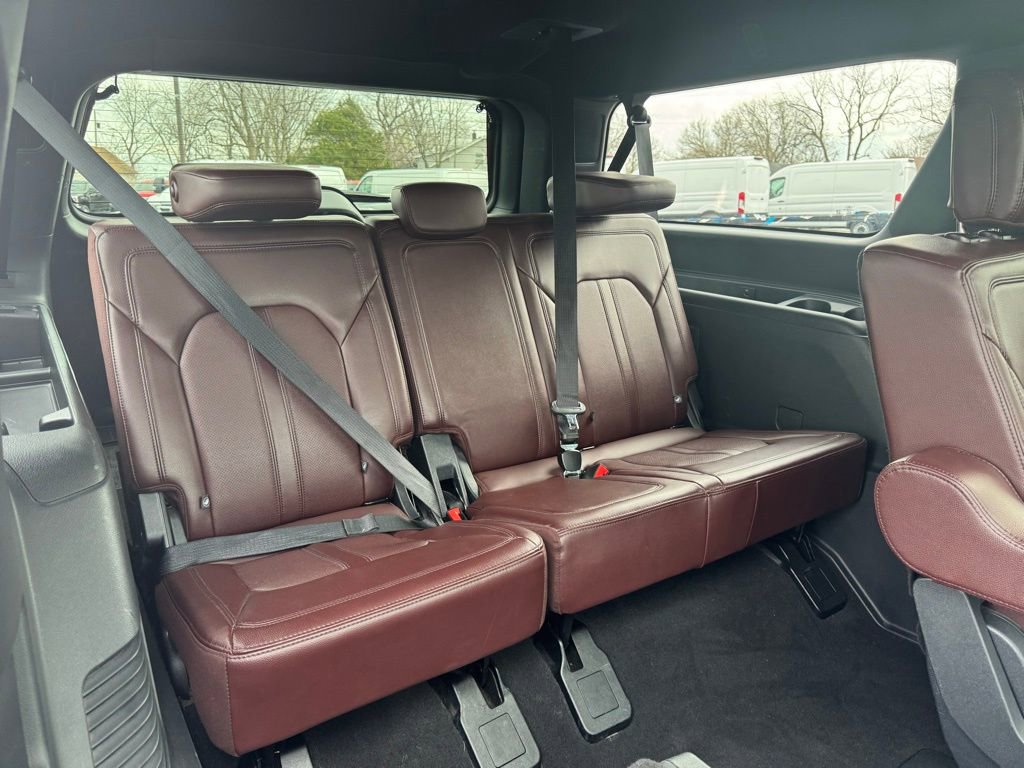 Used 2024 Ford Expedition Max Limited image 21