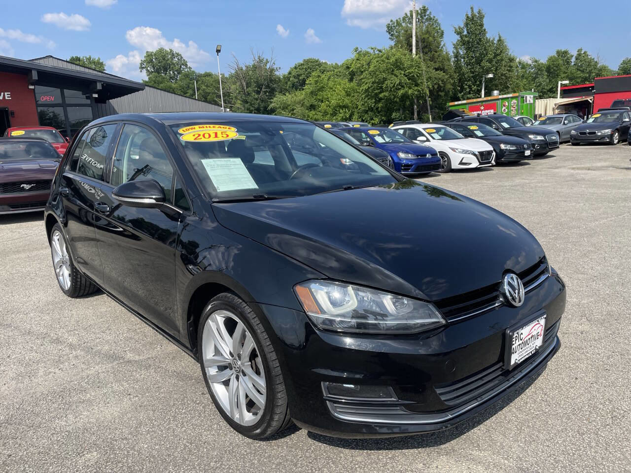 Used 2015 Volkswagen Golf SEL image 2