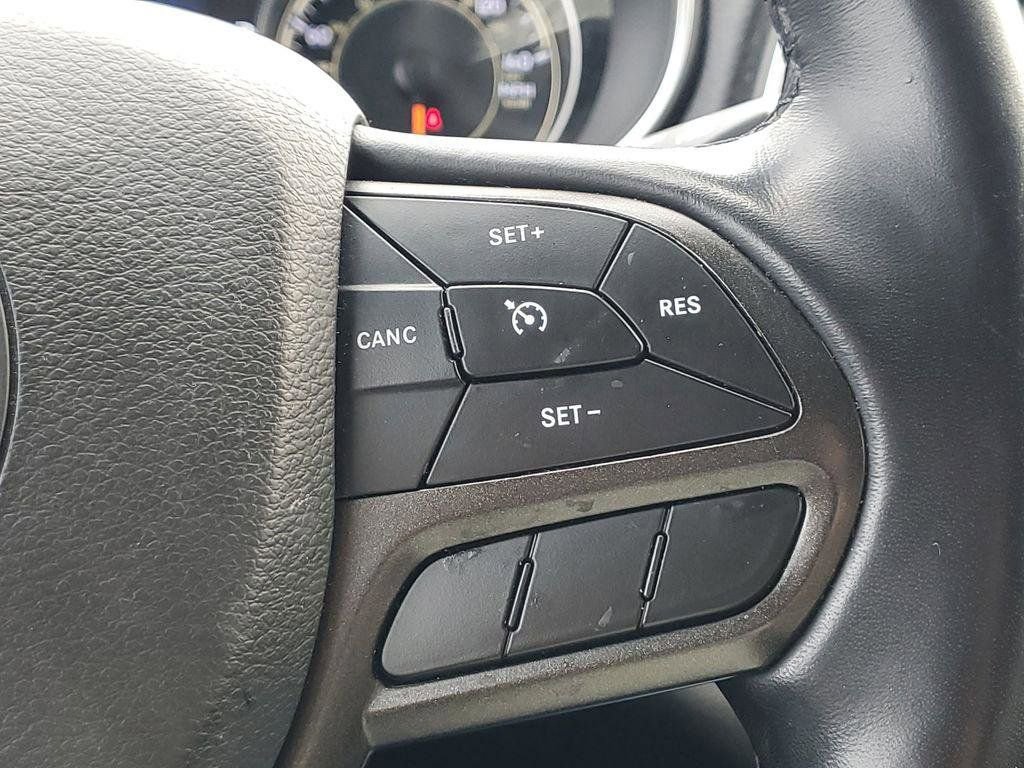 Used 2021 Jeep Cherokee Trailhawk w/ Comfort/Convenience Group image 12