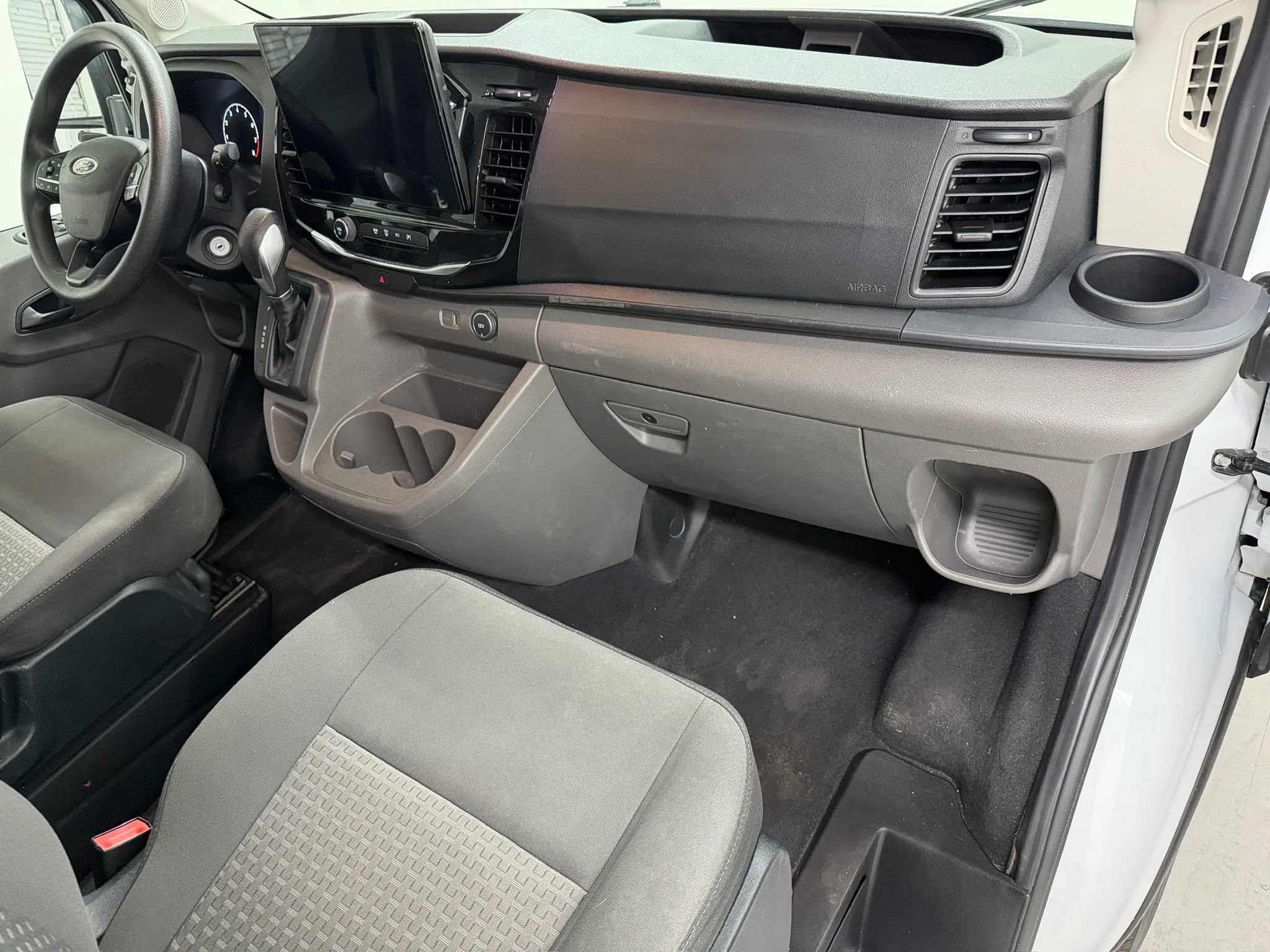 Used 2023 Ford Transit 350 XLT RWD image 10