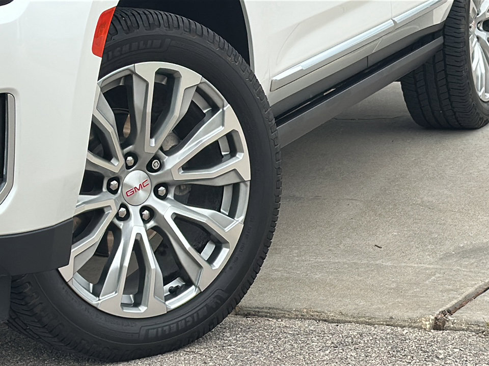 Used 2022 GMC Yukon Denali AWD/4WD image 3