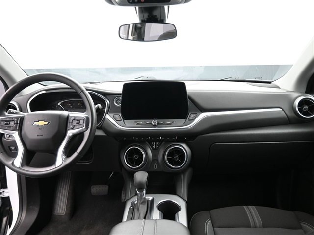 Used 2025 Chevrolet Blazer LT image 24