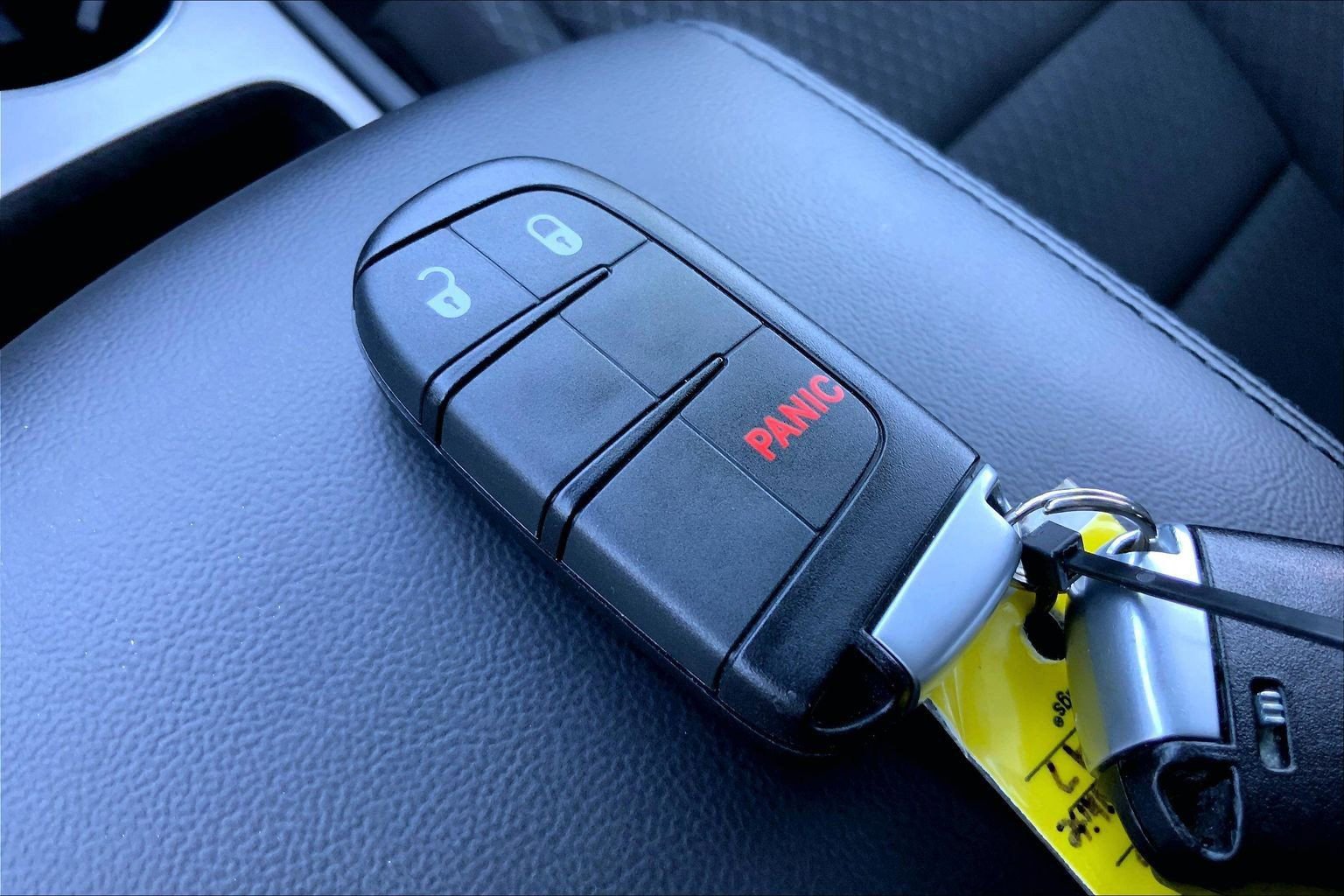 Certified 2021 Jeep Grand Cherokee Laredo AWD/4WD image 13