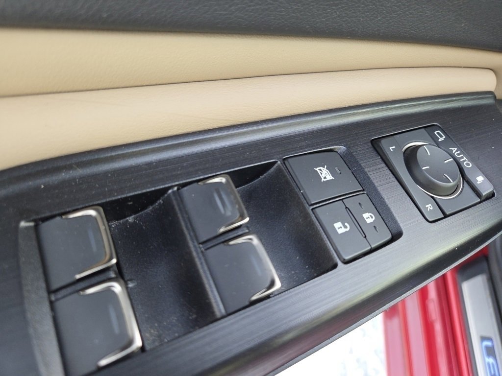 Used 2021 Lexus ES 300h w/ Premium Package image 34