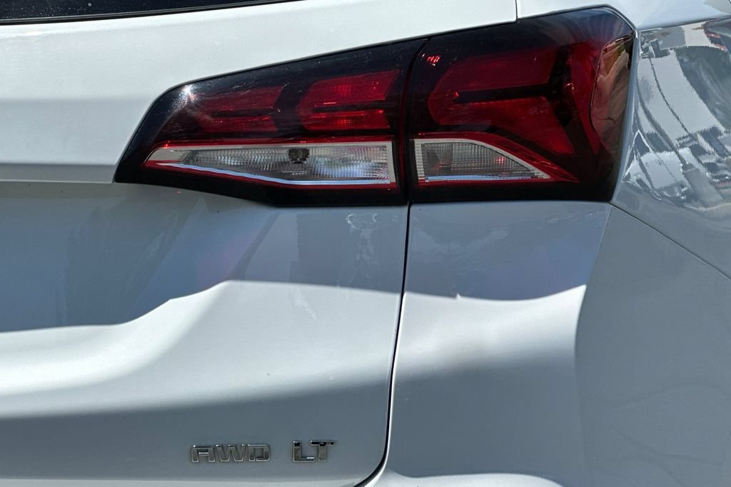 Used 2024 Chevrolet Equinox LT AWD/4WD image 26