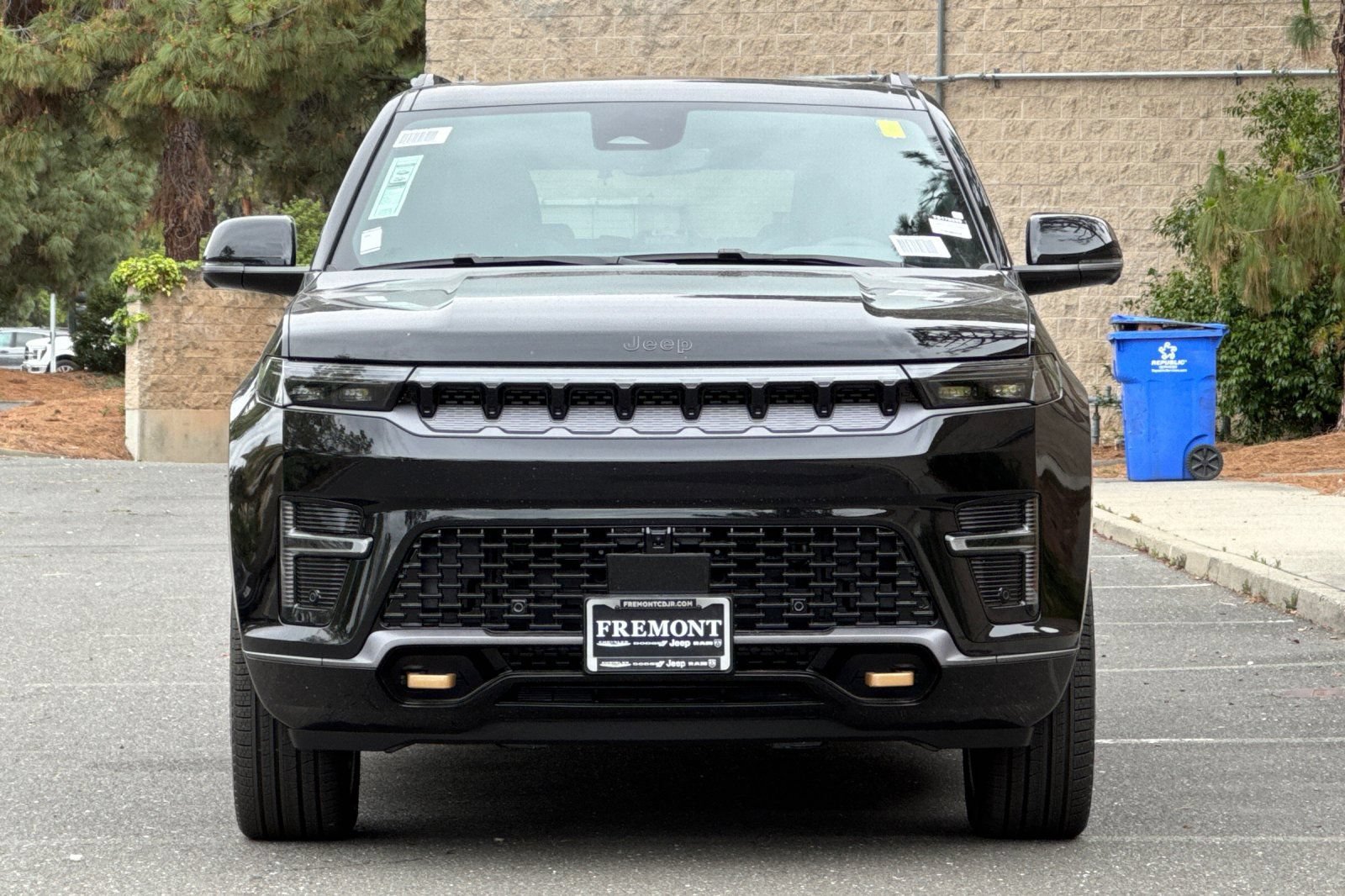 New 2026 Jeep Grand Wagoneer 4WD image 8