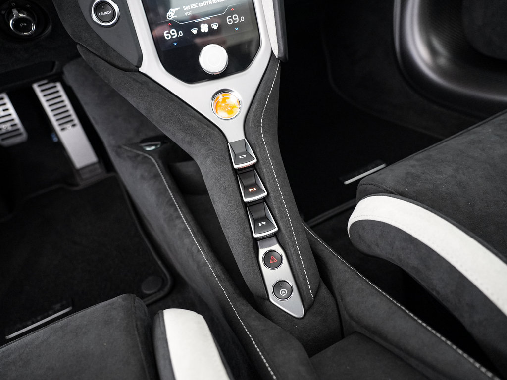 New 2027 McLaren 750S RWD image 22