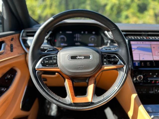 Used 2023 Jeep Grand Cherokee Summit image 20