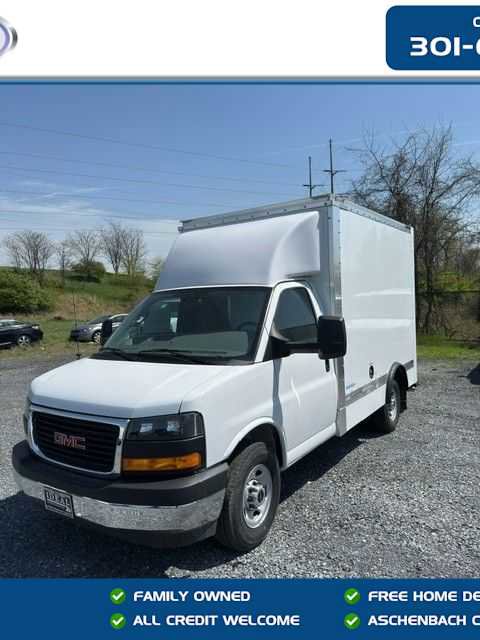 New 2025 GMC Savana 3500 w/ Power Convenience Package