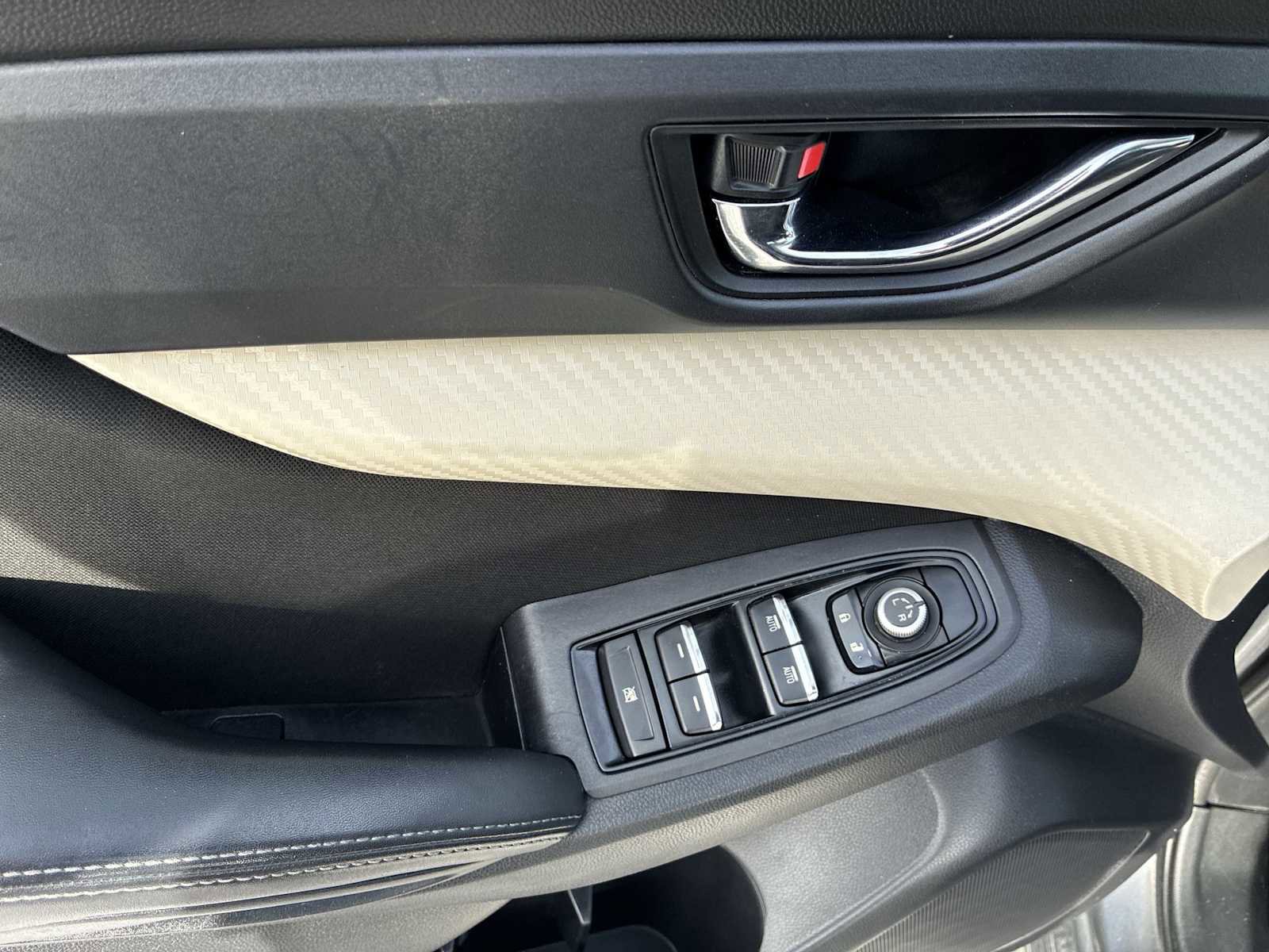 Used 2019 Subaru Ascent Premium image 15