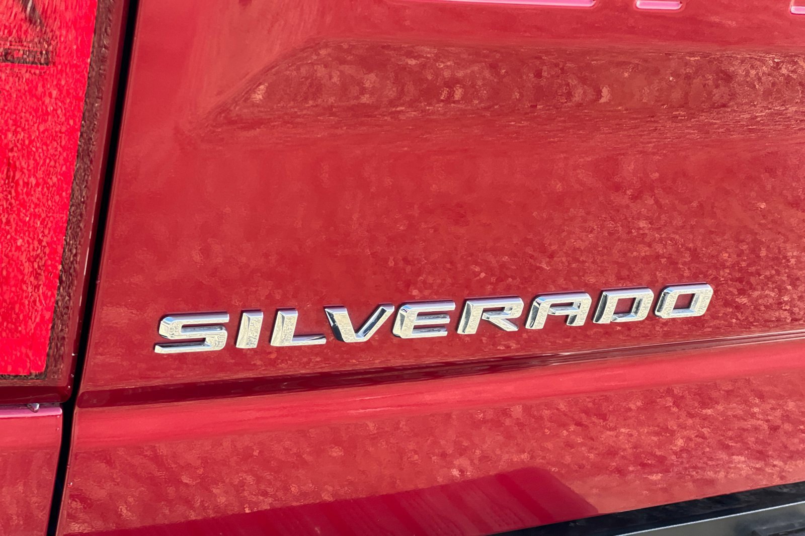 Used 2020 Chevrolet Silverado 1500 High Country w/ Technology Package image 27