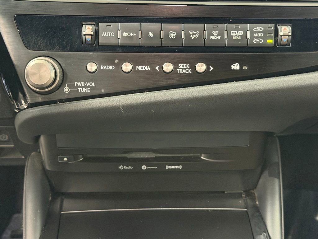 Used 2022 Lexus ES 300h FWD image 35