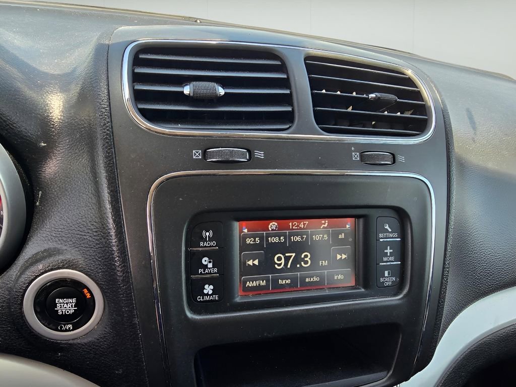 Used 2019 Dodge Journey SE w/ Blacktop Package FWD image 16