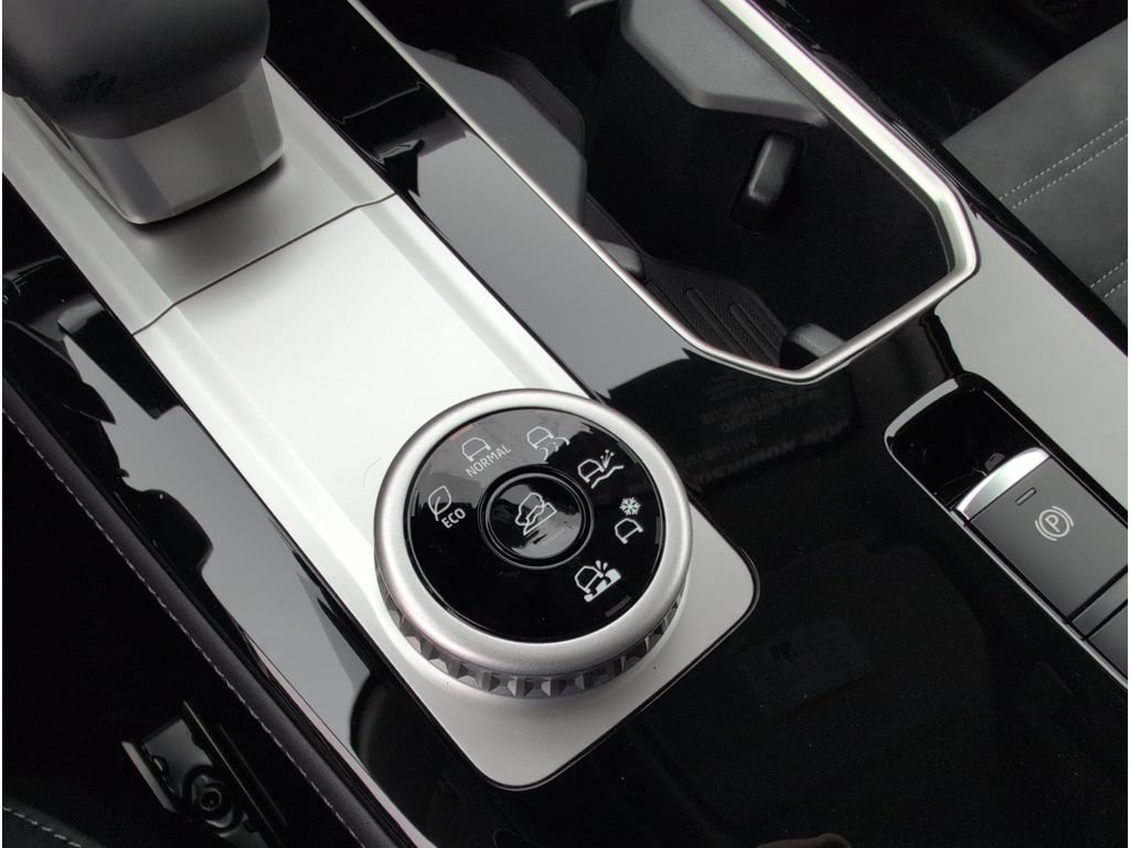 New 2026 Mitsubishi Outlander SE AWD/4WD image 29