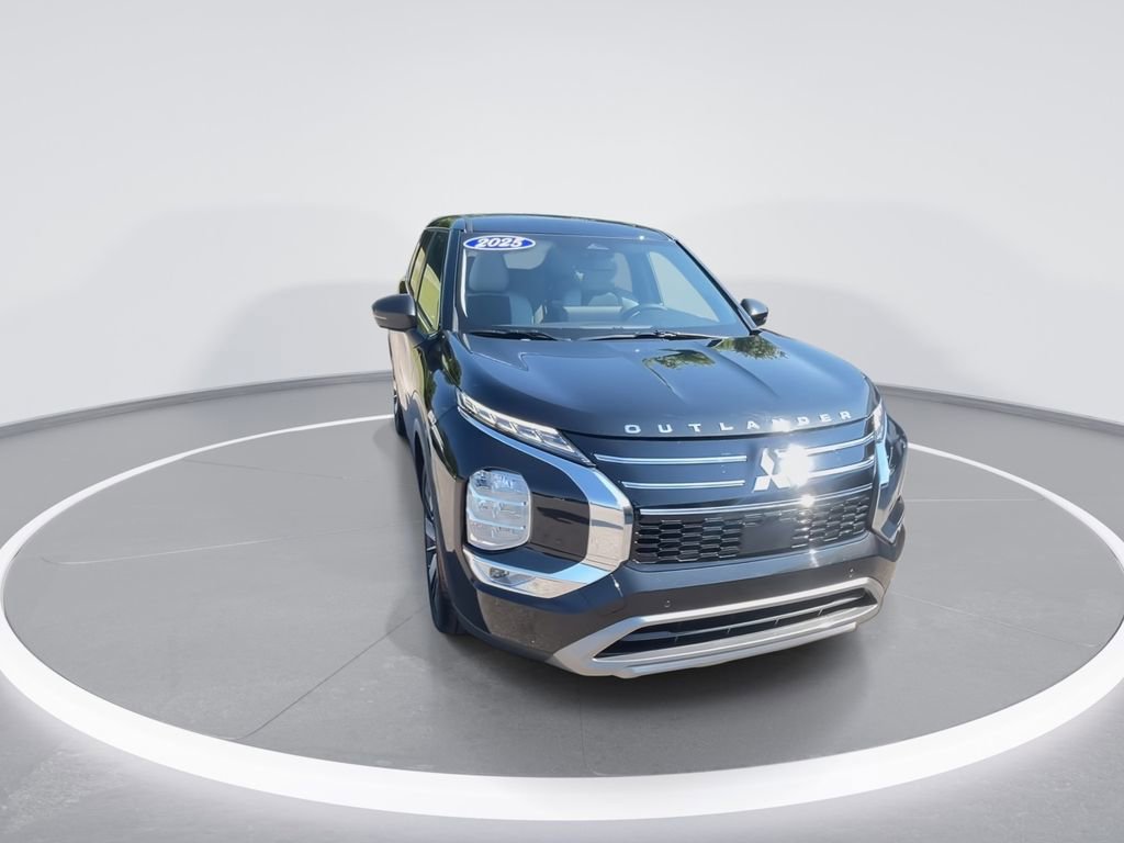 New 2025 Mitsubishi Outlander SE image 3