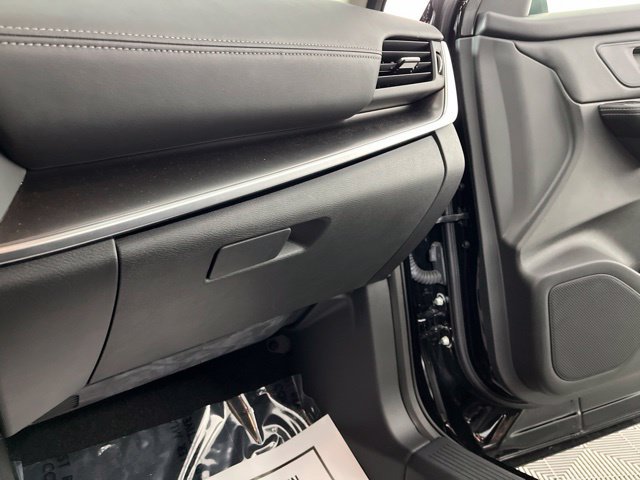 Certified 2026 Nissan Rogue SV FWD image 36