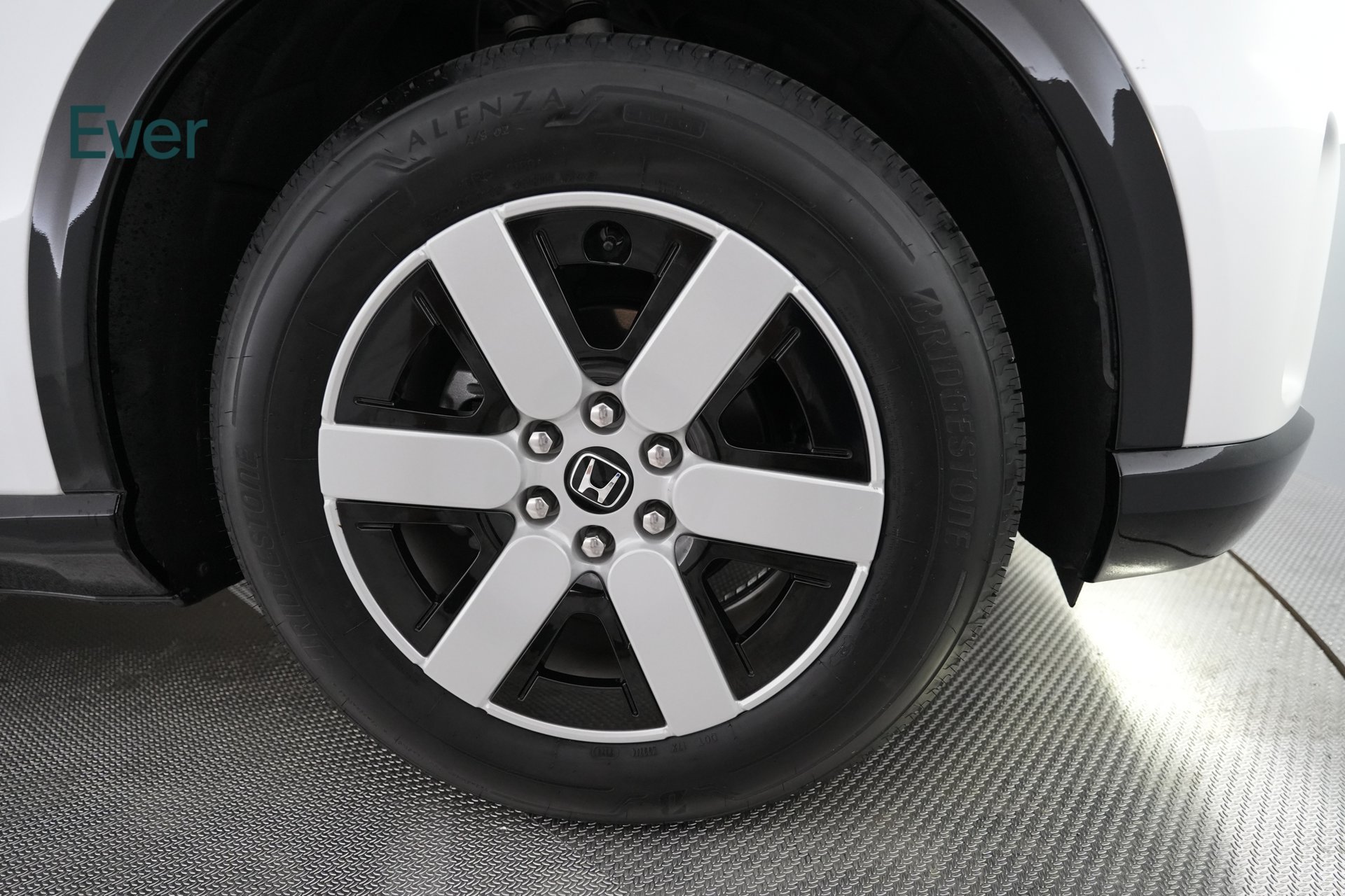 Used 2024 Honda Prologue Touring image 9