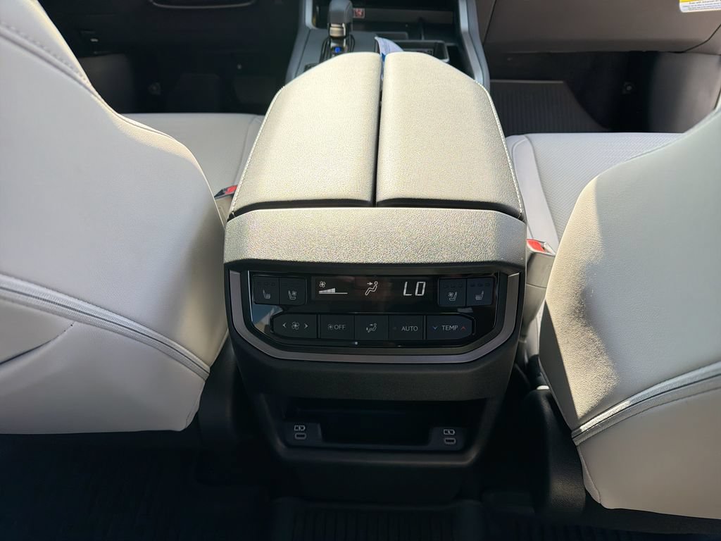 New 2026 Lexus TX 350 AWD image 18