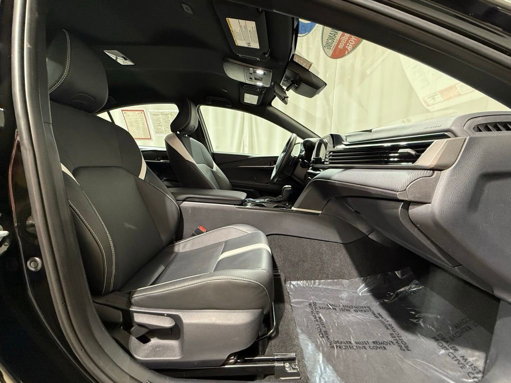 Certified 2025 Toyota Camry SE FWD image 20