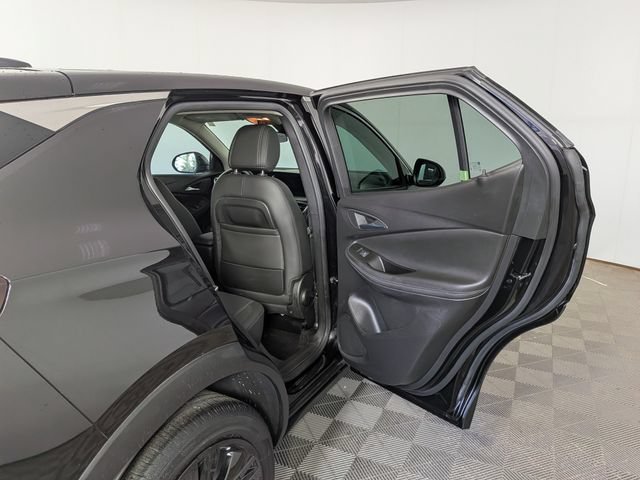 Used 2024 Buick Encore GX Preferred w/ Comfort Package FWD image 32