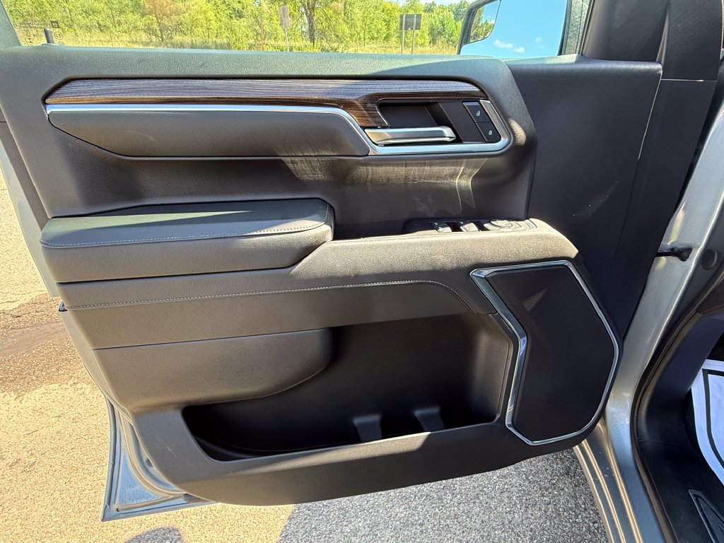 Certified 2024 Chevrolet Silverado 1500 LT AWD/4WD image 13