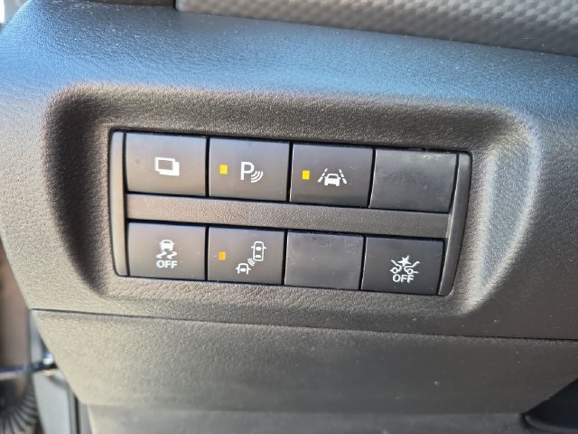 Certified 2021 Nissan Kicks S FWD image 17