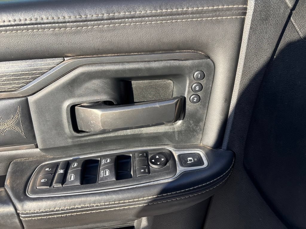 Used 2020 RAM 3500 Limited AWD/4WD image 17